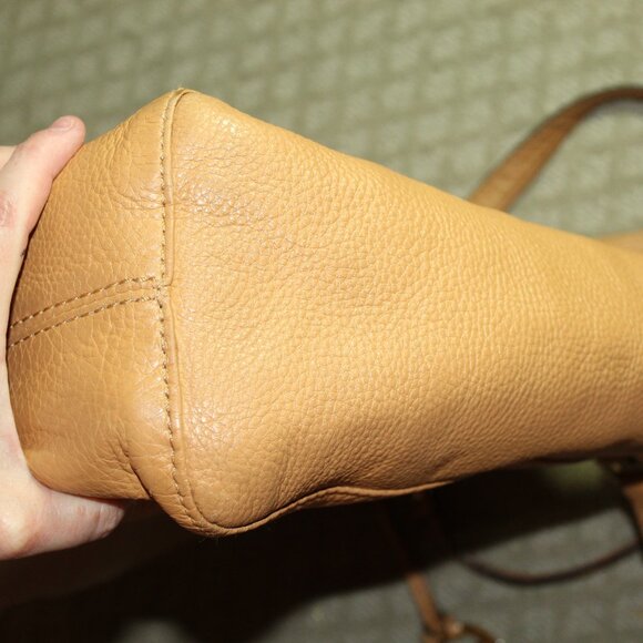 Michael Kors Yellow Tan Pebbled Leather Large Shoulder Handbag EUC! - Picture 6 of 15